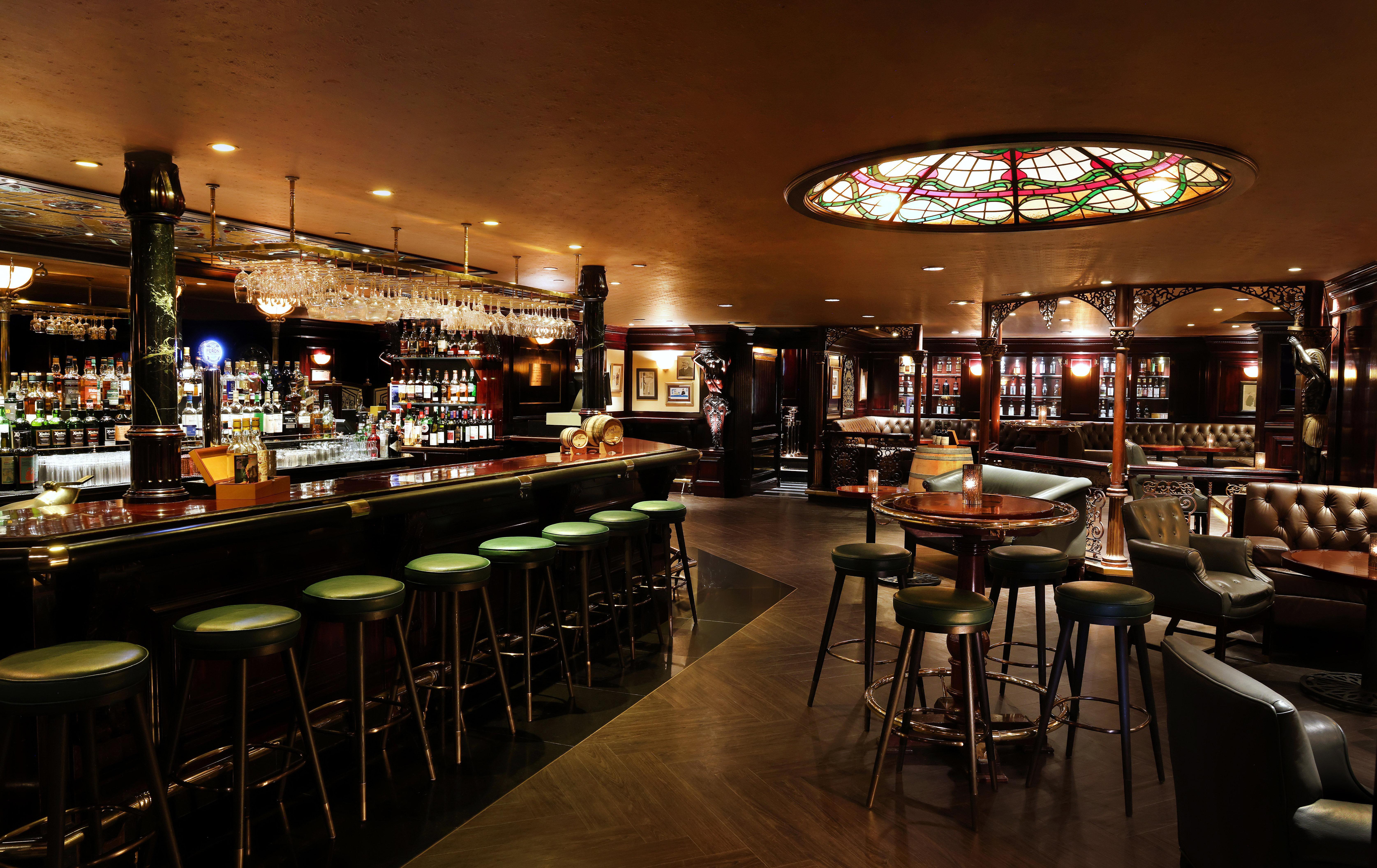 Intercontinental Grand Stanford Hong Kong By Ihg Exterior foto Interior of the bar